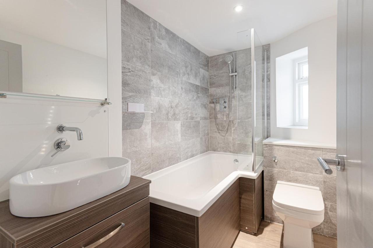 Kensington 2 Bed 2 Bath Apartment For 5 Guests London Eksteriør billede